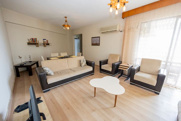 Mersin’in En Güzel Sahilinde Balkonlu Suit - Mersin