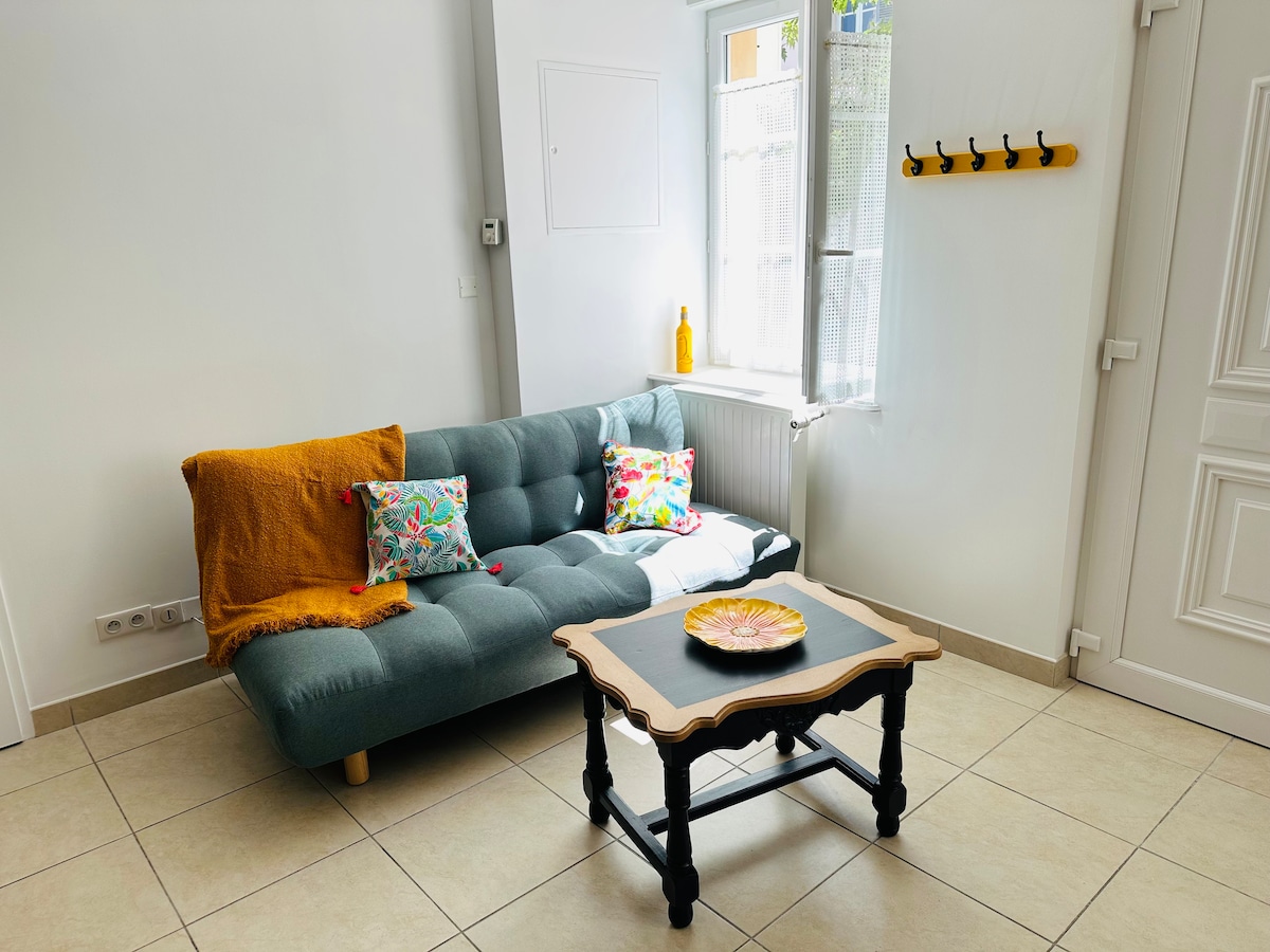 Top performing Airbnb: House in the middle of town in Paray Le Monial