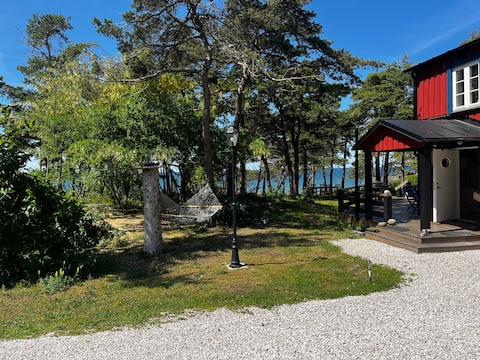 The Beach House : 50m from the sea