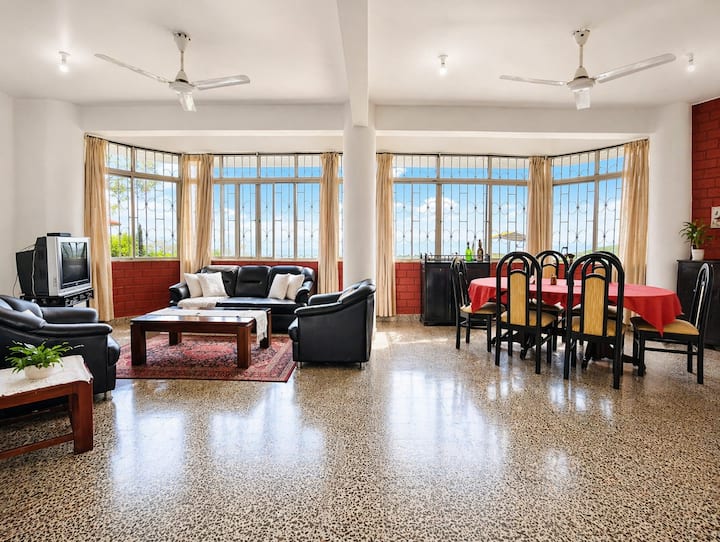Hill & Sky Stay With Valley View - Panchgani - Wai