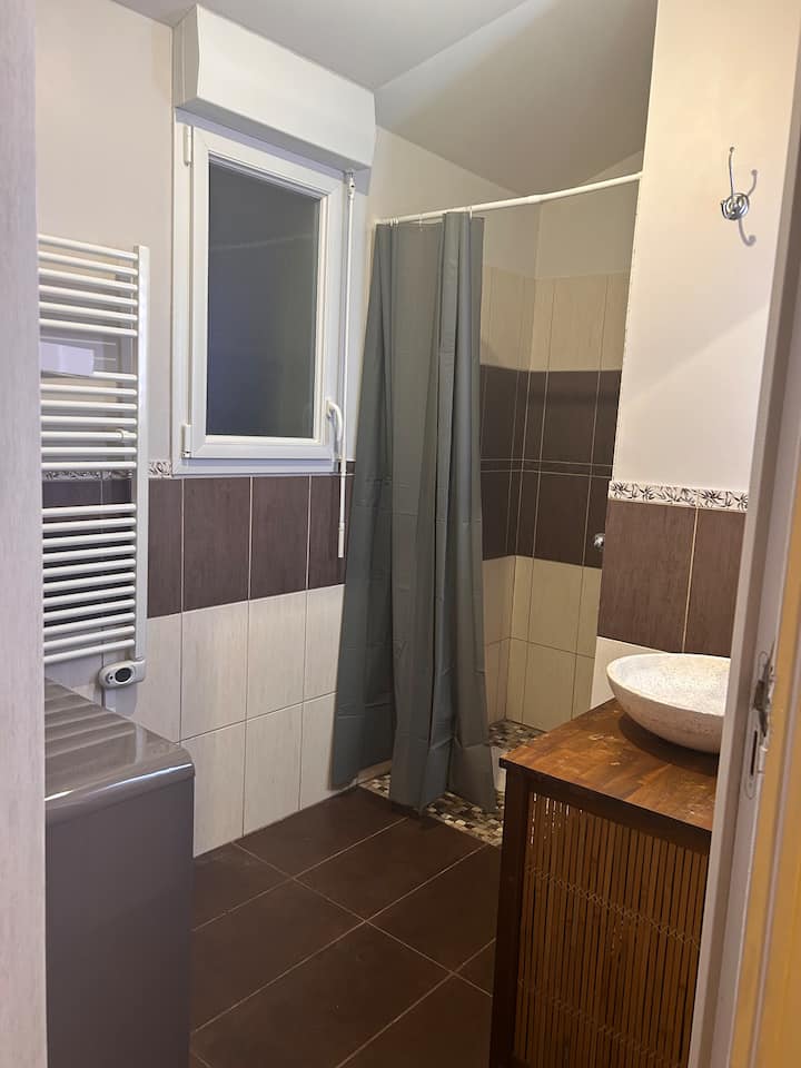 საძინებელი 2