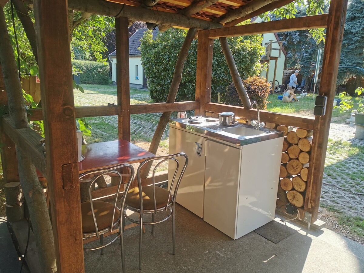 Popular Airbnb listing: Idyllic willow happiness in Meißen