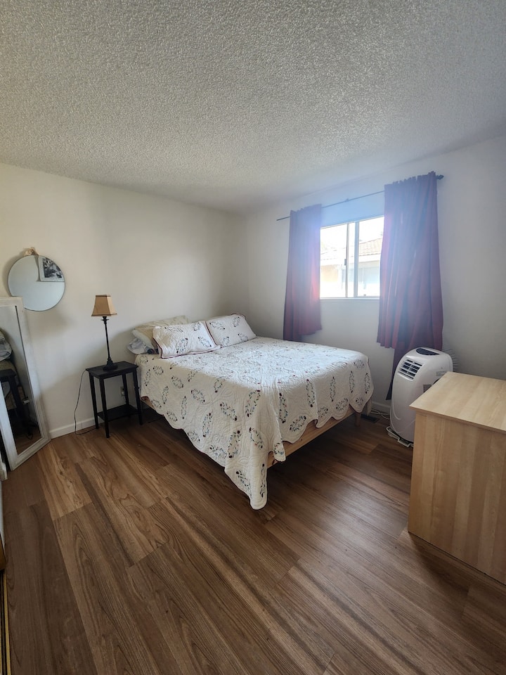 Master Room - Mountain View, CA