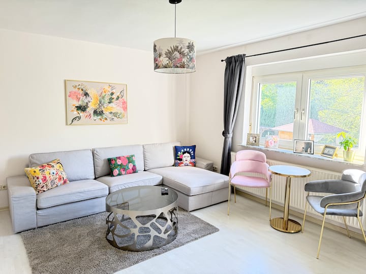 Zentral · Gemütliches Haus Mit Garten · Zentrum - Siegen