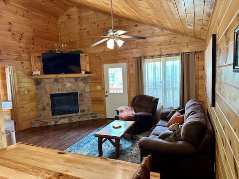 Dolly and the Three Bears Cabin cabin in Pigeon Forge - Photo 4