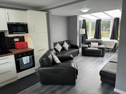 Popular Airbnb listing: Nolton Haven - Great Beach & Great Walks in Nolton, Roch