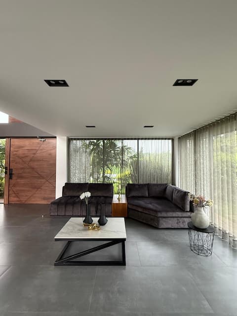 Top Airbnb: Casa Nusa Dua in Risaralda