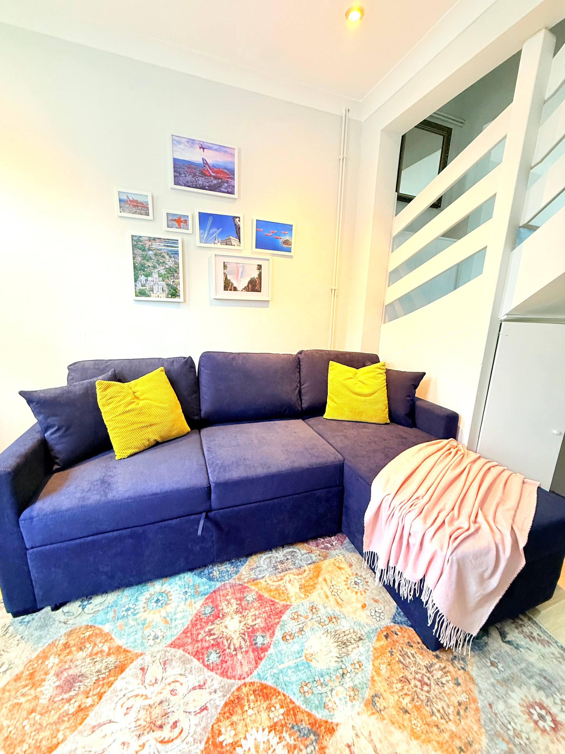 Cosy Lincoln Home Sleeps 6 with Parking
