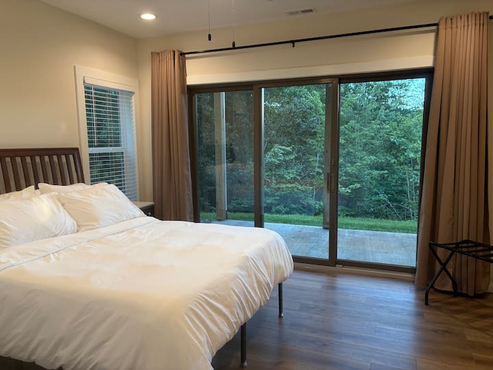 Druhá spálňa s manželskou posteľou