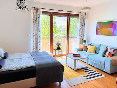 Popular Airbnb listing: Charming studio with balcony & free parking in Praha 9