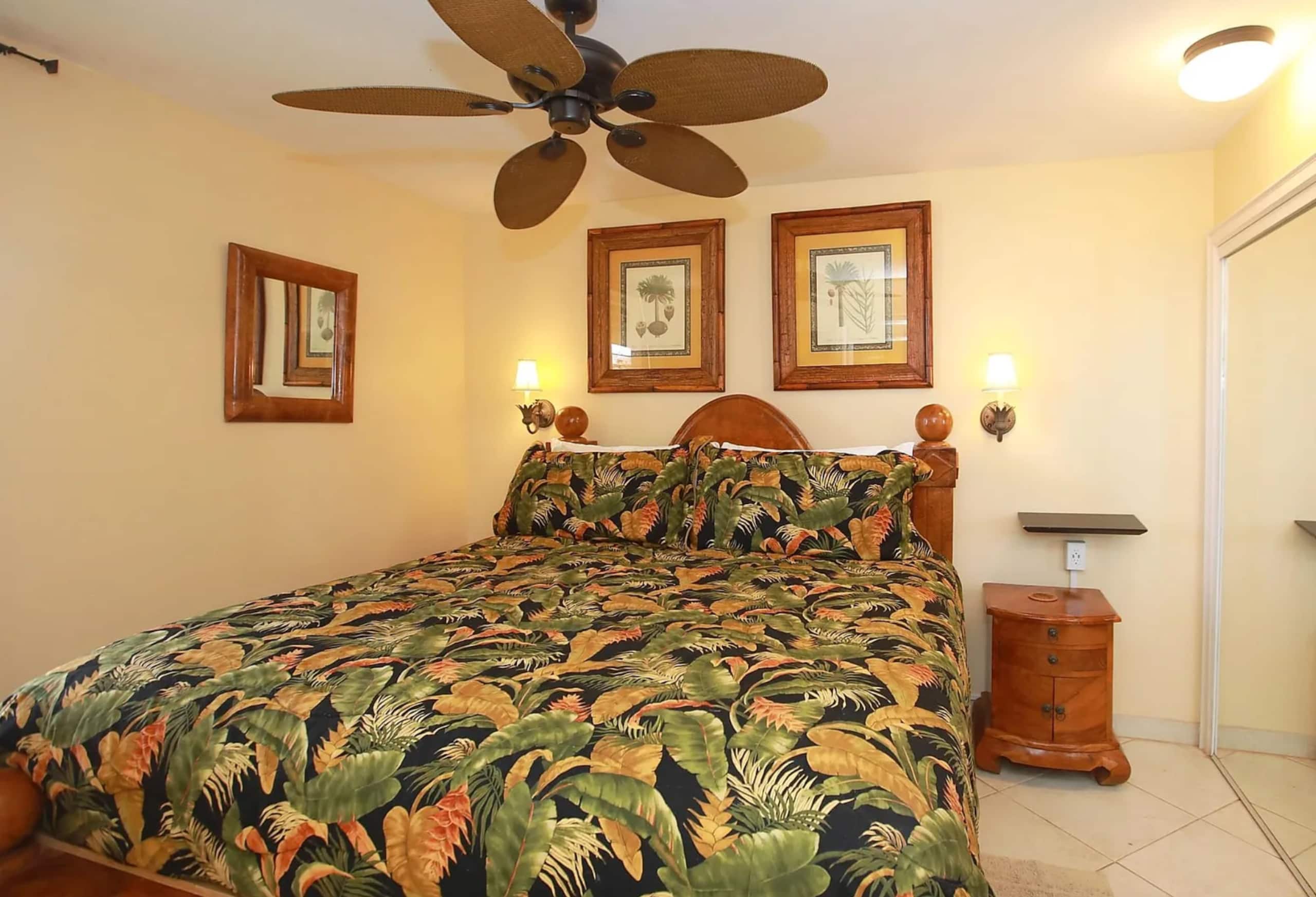 Oceanfront Gem | Sunsets + Lanai - Main photo