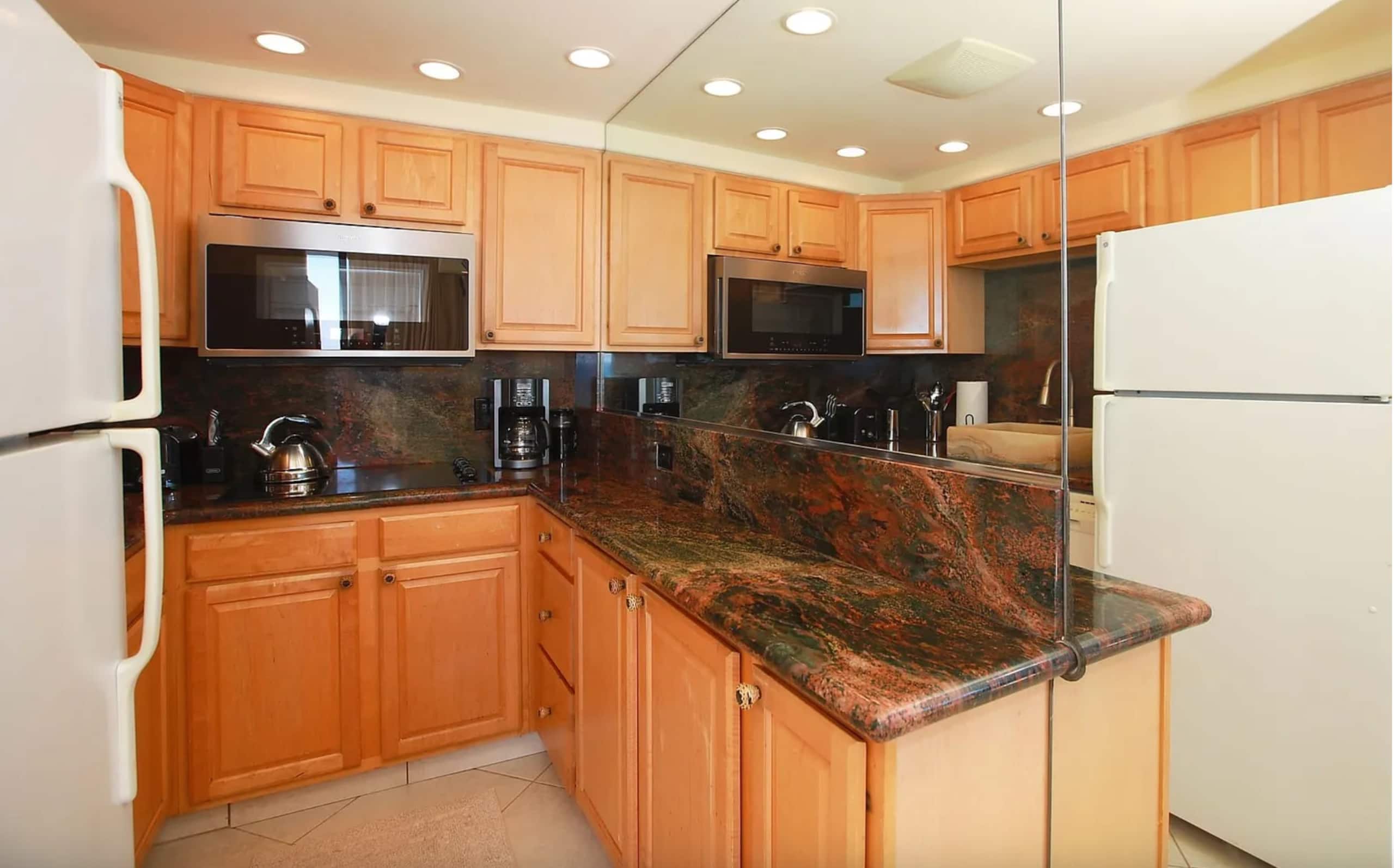 Oceanfront Gem | Sunsets + Lanai - Photo 9