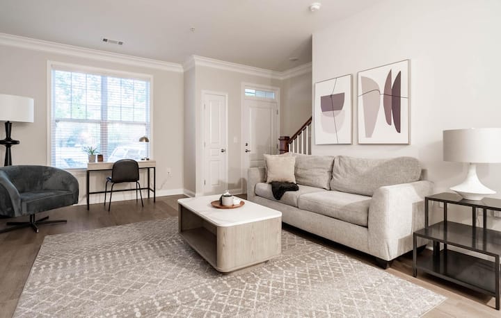 Landing | Modern 1bd, Pool, Courtyard - Cary, NC