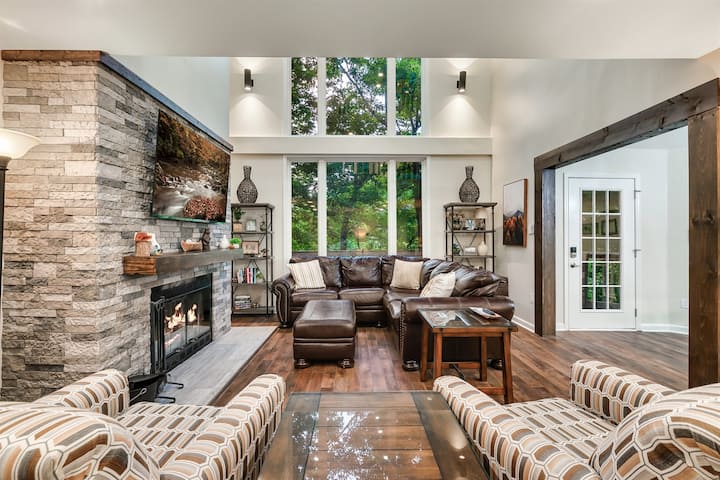 Gatlinburg Family Getaway! 5 Min To Pkwy | Hot Tub - Gatlinburg