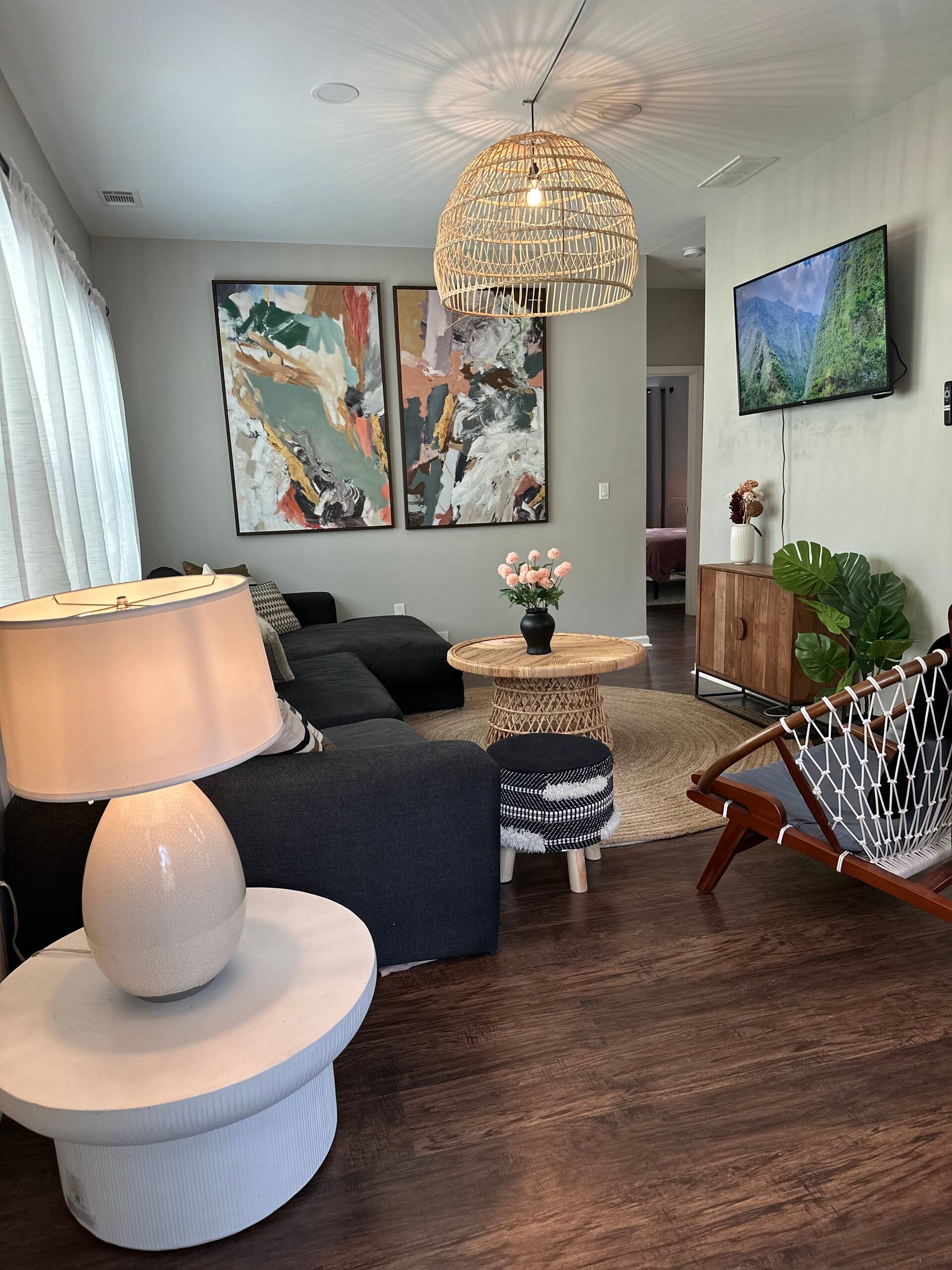 Luxe Cozy Boho Oasis - 3BD Retreat W/Backyard