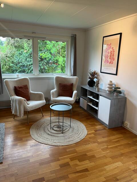 Central detached house, 8 bedrooms