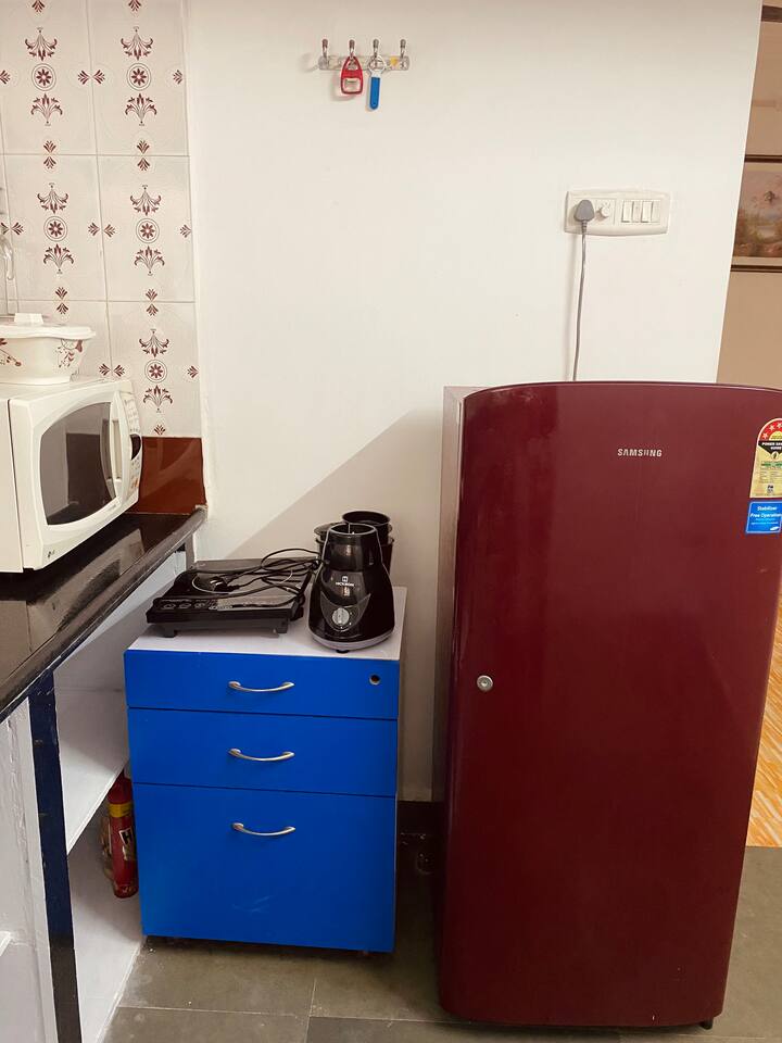 Full kitchen image 3
