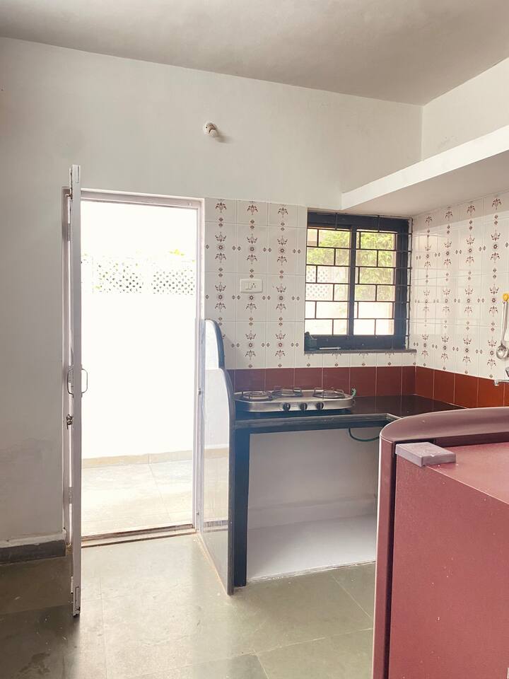 Full kitchen image 5