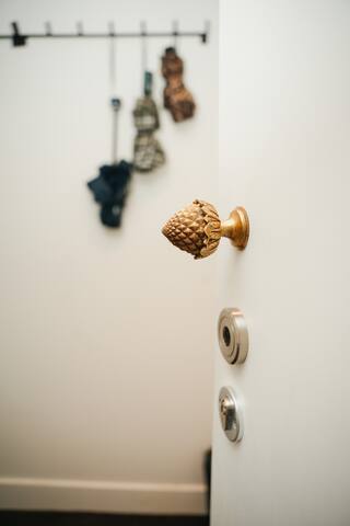 Spacious apartment at the canals in Amsterdam gallery image 4