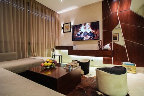 Successful Airbnb property: Luxury Stay • Pool • beach • Easy Airport Access in Casablanca