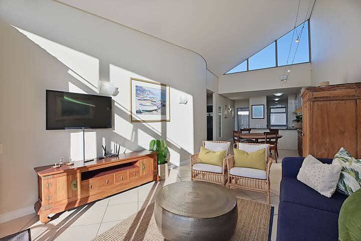 Seaside Views Bloubergstrand gallery image 5