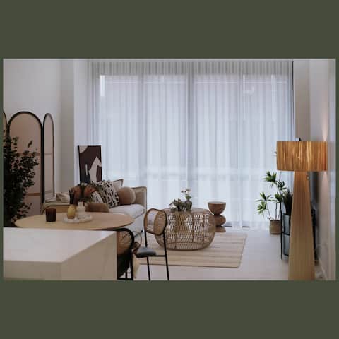 'Nomadic' · 2-bed Apt in Burwood | near everything