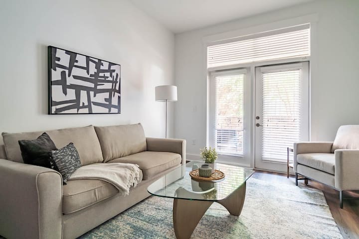 Landing | Amazing 1bd, Rooftop Lounge, Pool - Cary, NC