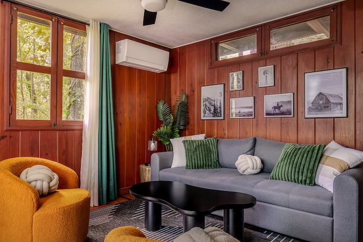 Newly Updated Cabin For Couples Romantic Escape - Waynesville, NC
