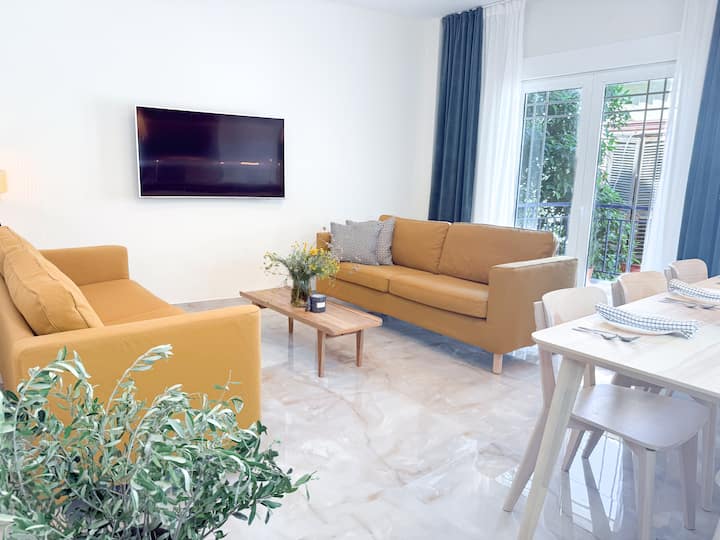 Central And Fully-equipped - Grecia