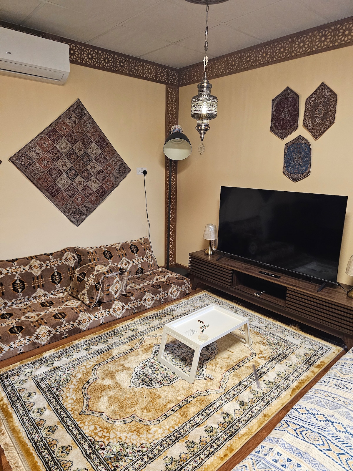 Beliebte Airbnb-Anzeige: Studio Room w. Free PrKg| 10 mins to Burj  khalifa in Dubai