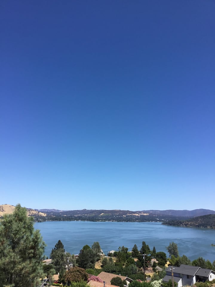 Remodel 2 Bedroom 1 Bath
Secondary Suite - Clearlake, CA