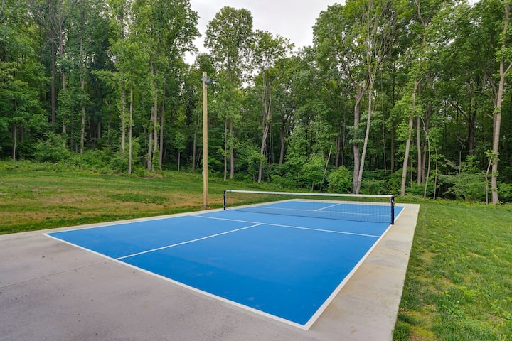 Uncharted Pines | Pickleball Court + Hot Tub