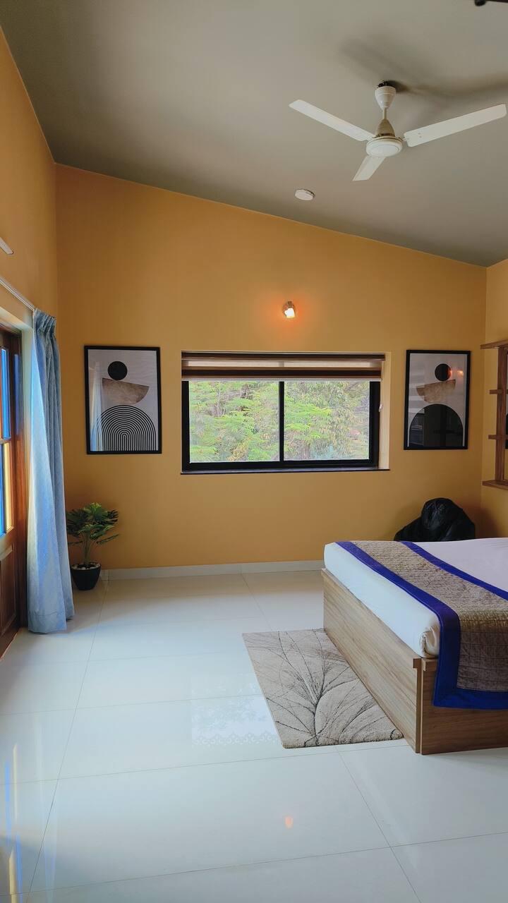 Bedroom 1 image 3