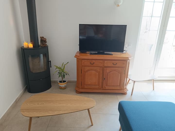 Prax Viel,piscine,miniferme,climatisé-gîte Grenach - Lagrasse
