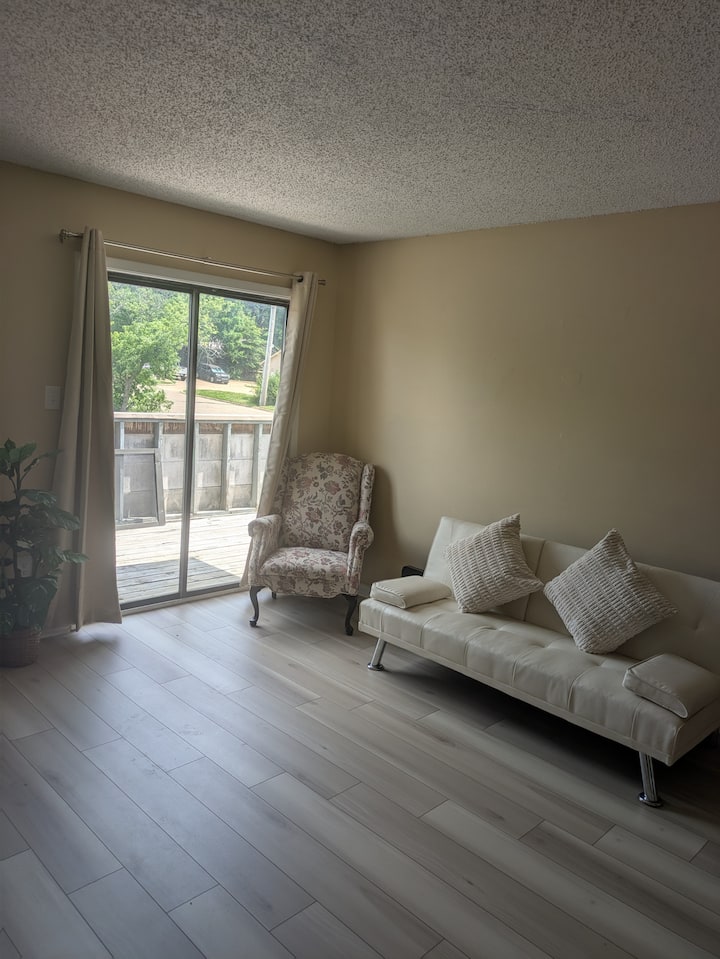 Stylish Stay Near Astate - Jonesboro, AR