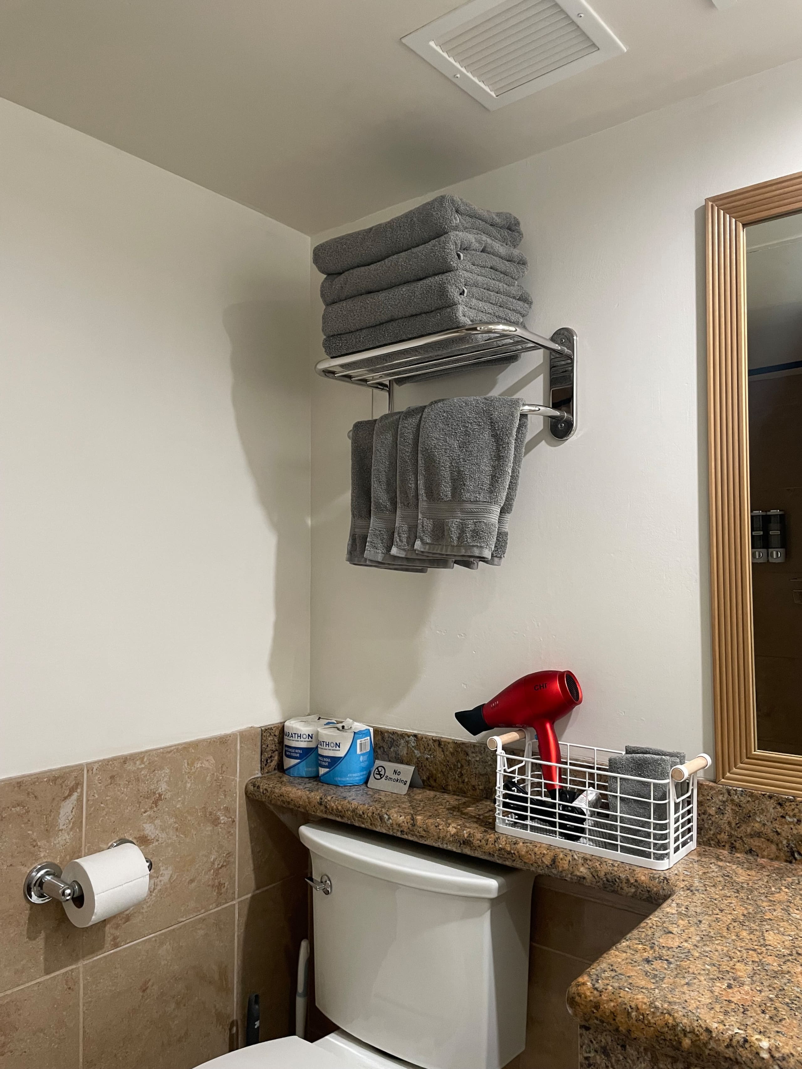 Hotel in Honolulu · ★4.9 · 1 bedroom · 1 bed · No bathroom - Image 15