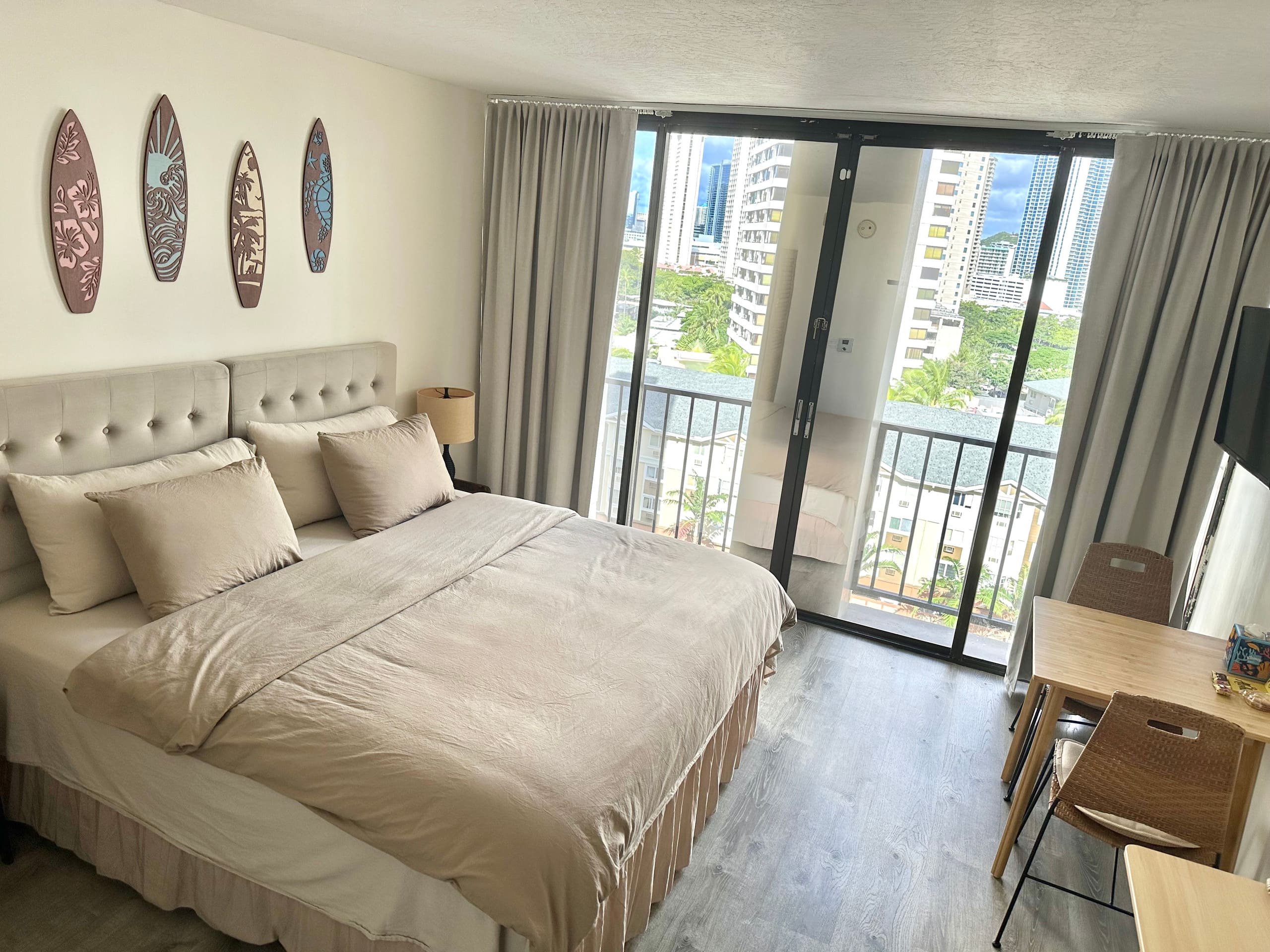 Hotel in Honolulu · ★4.9 · 1 bedroom · 1 bed · No bathroom - Image 1