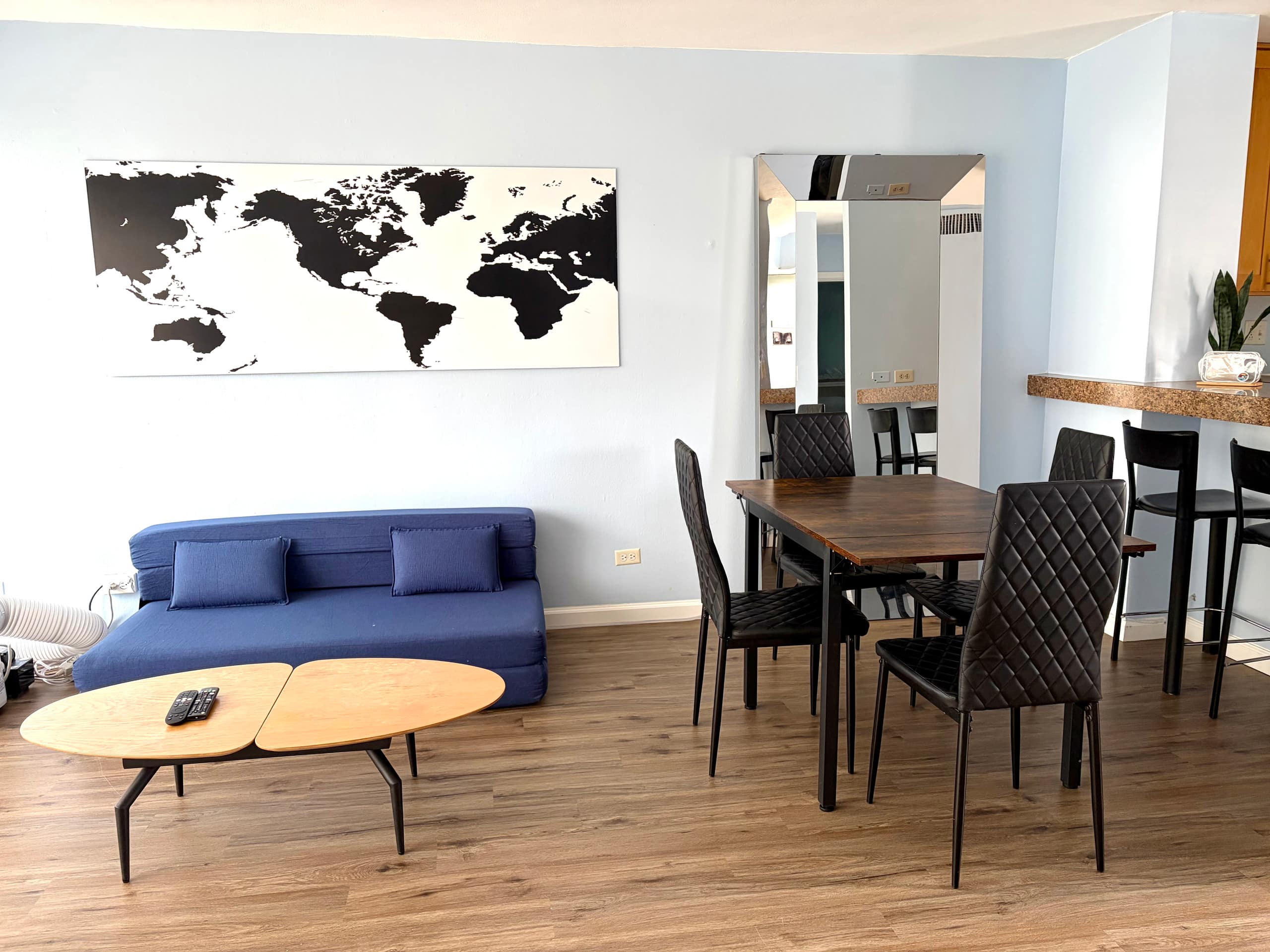 New 2BR Waikiki Condo kitchen FREE parking Pool - Image 23
