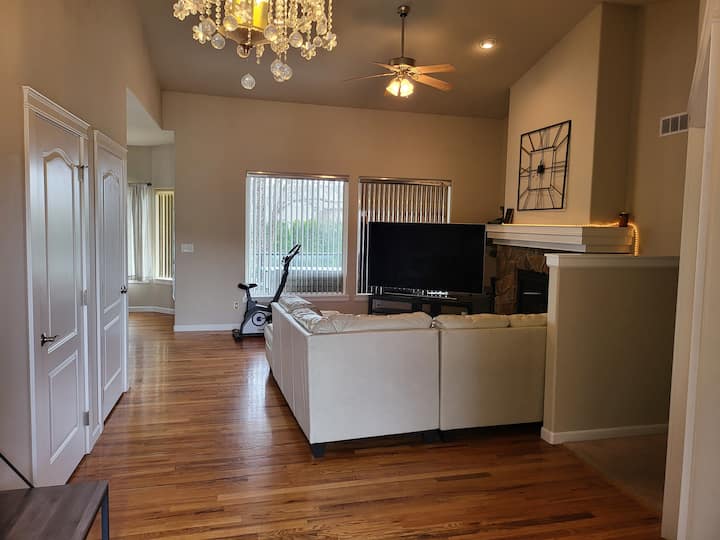Space For All, Private Lane, Prime Location - Suspension Bridge, Spokane