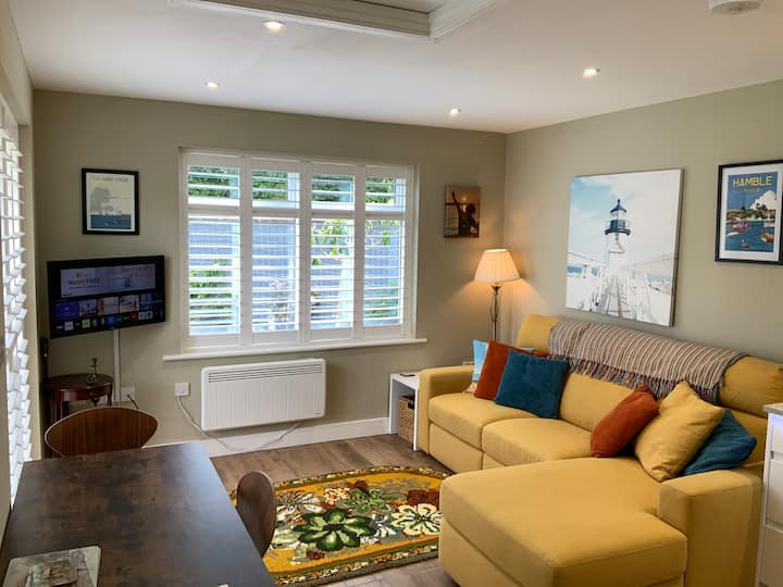 Hamble Homely Home For Two - Beaulieu