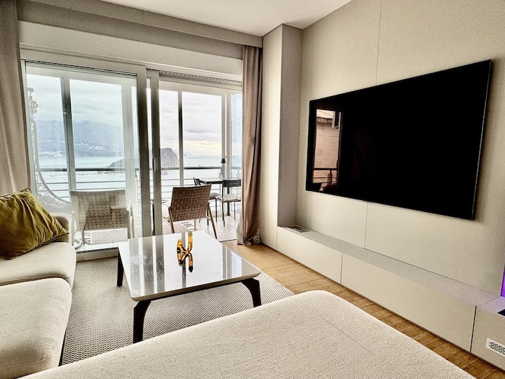 Sea View Spacious Apart - Montenegro