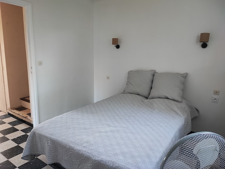 غرفة النوم 1