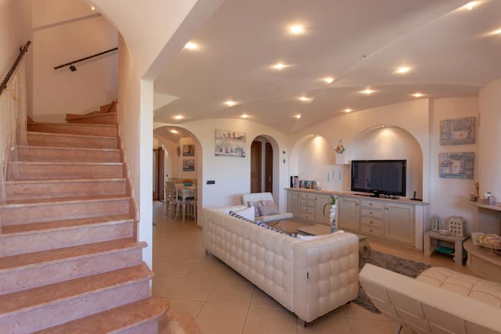Luxury Seaview Villa - Villa Marinella - San Teodoro, Sicily