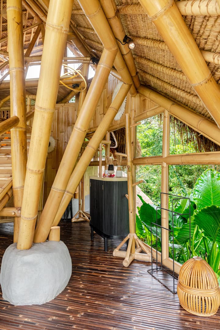 Bambus-Luxusvilla Ubud Infinity-Pool & Sunset View - Houses for Rent in  Tampaksiring, Bali, Indonesia - Airbnb