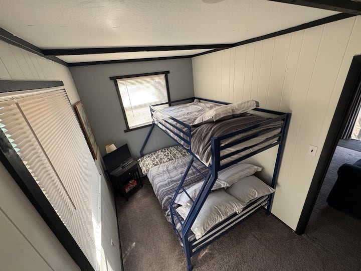 საძინებელი 2