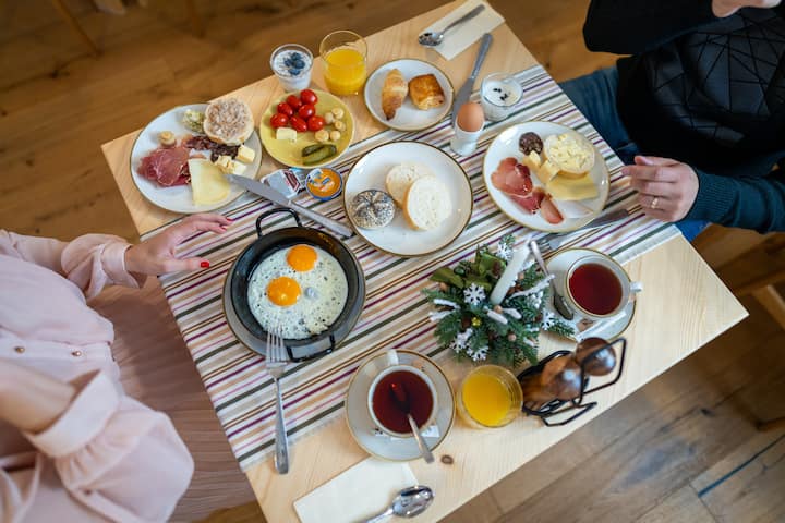 Double Room With Balcony And Free Breakfast - Bled