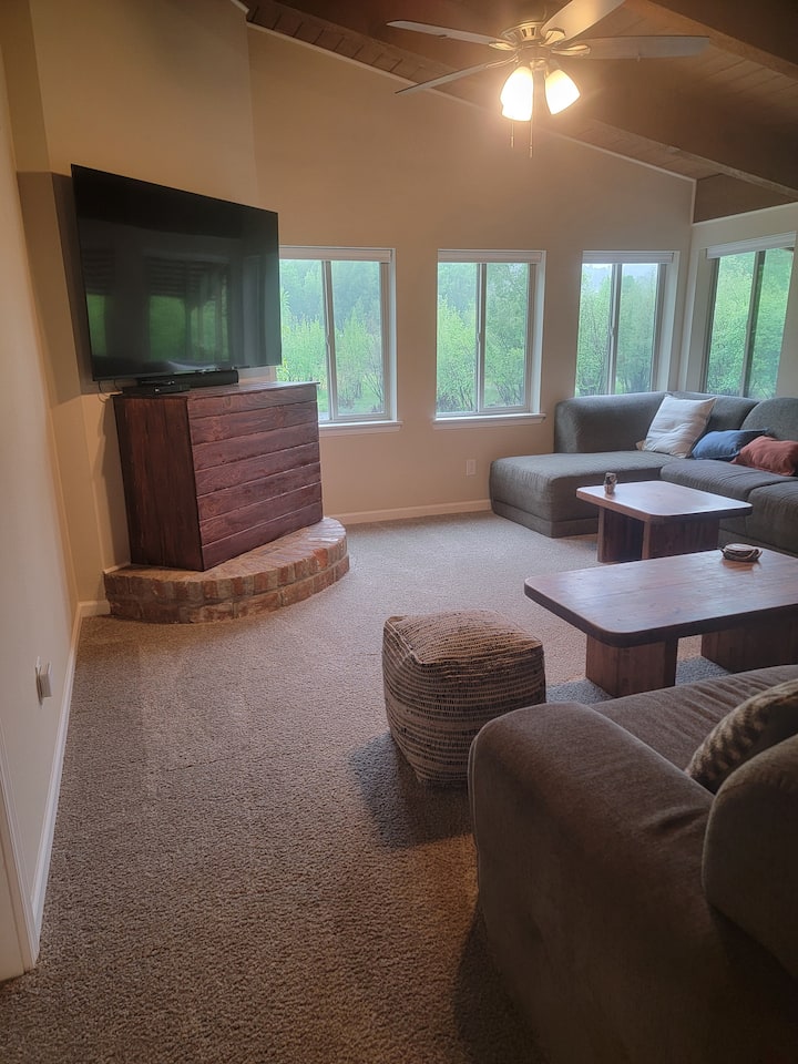 Los Pinos Fishing Cabin - Bayfield, CO