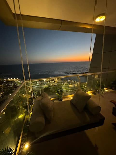 A suite with a charming sea view in Damac Tower