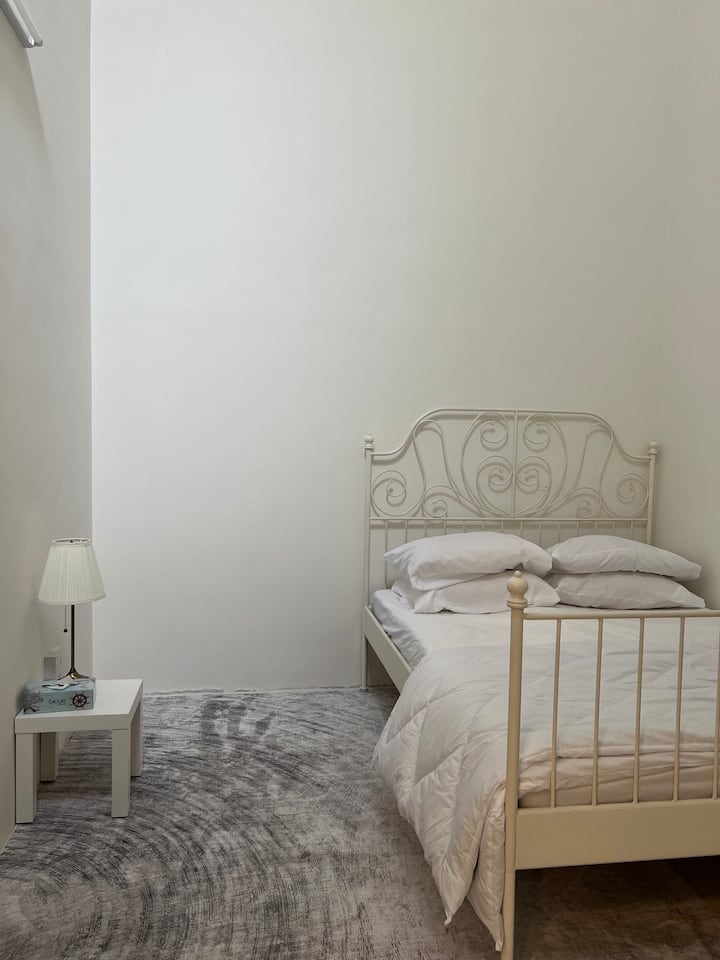 საძინებელი 1