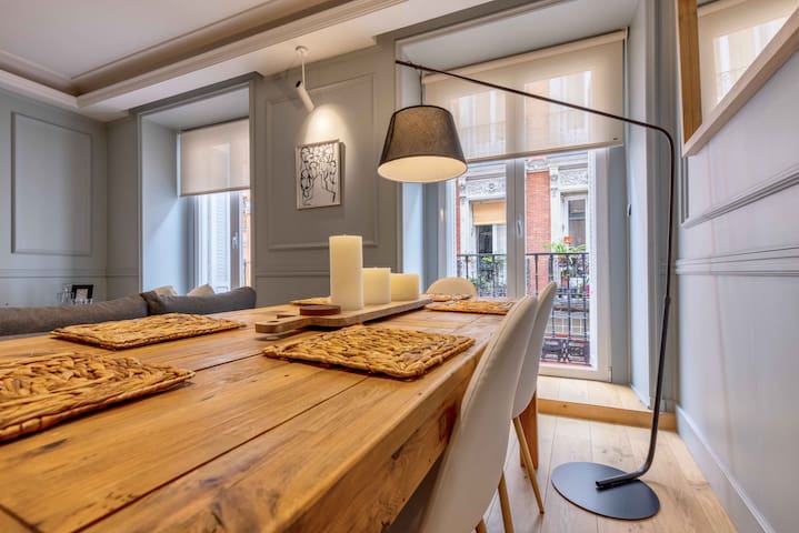 Zaz Apartamentos managed Airbnb listing 1